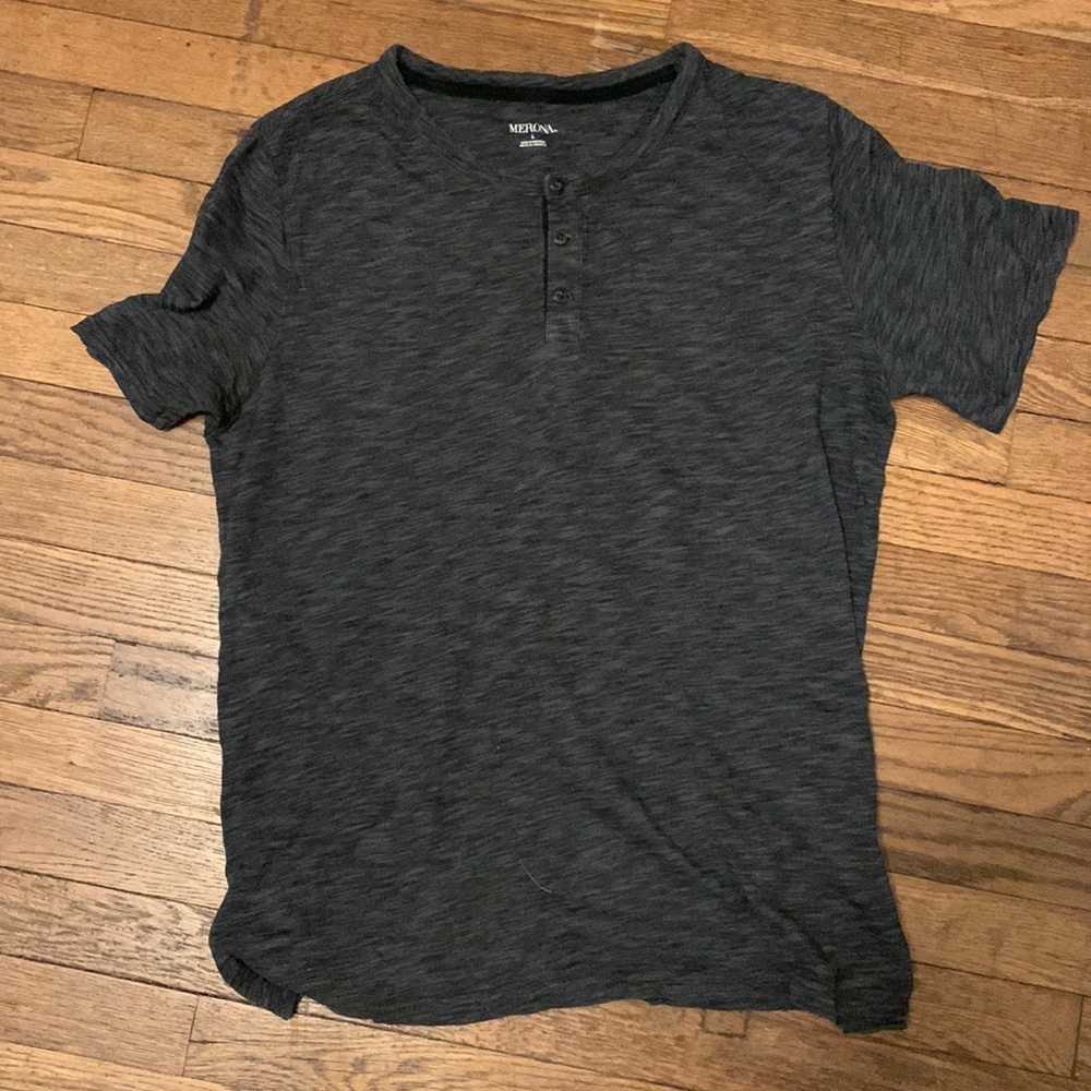 Merona black tshirt